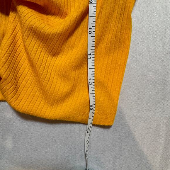 Urban Outfitters Tessa Tie Front Cropped Top Yellow V-Neck Women’s Small Y2K - Picture 12 of 14